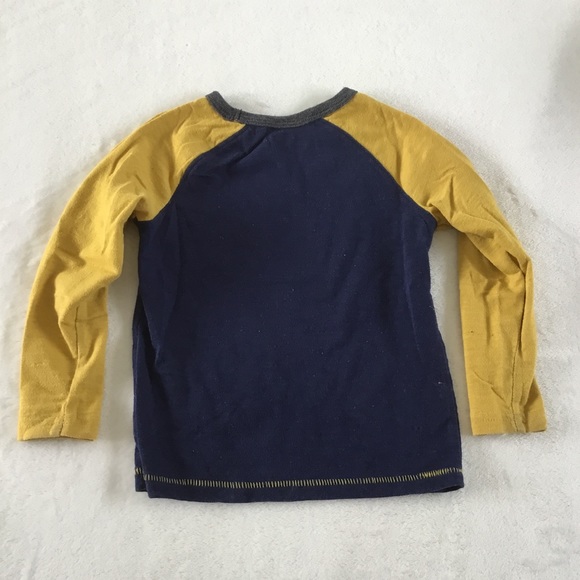 4/25$ 🦋 Old navy graphic baseball T shirt - Picture 3 of 4